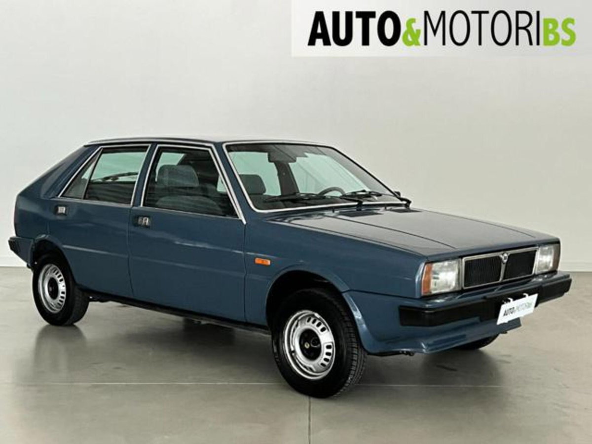 Lancia Delta 1.3 (3)