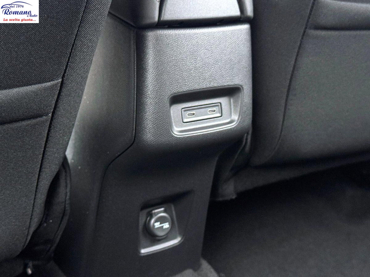 Citroen C3 Aircross 1.2 hybrid Max 145cv edcs6 (15)