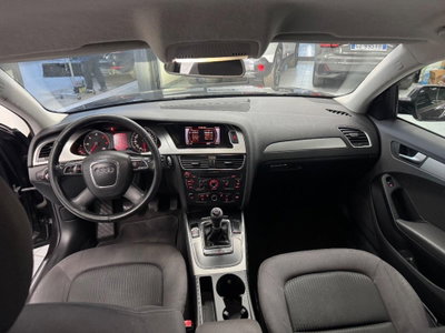 Audi A4 Avant 2.0 TDI 143CV F.AP. quattro (10)