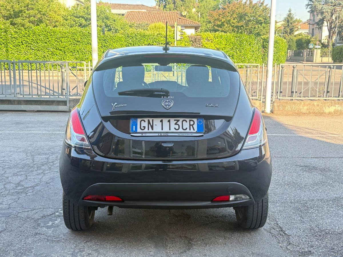 Lancia Ypsilon 1.0 FireFly 5 porte S&S Hybrid Gold Plus (5)