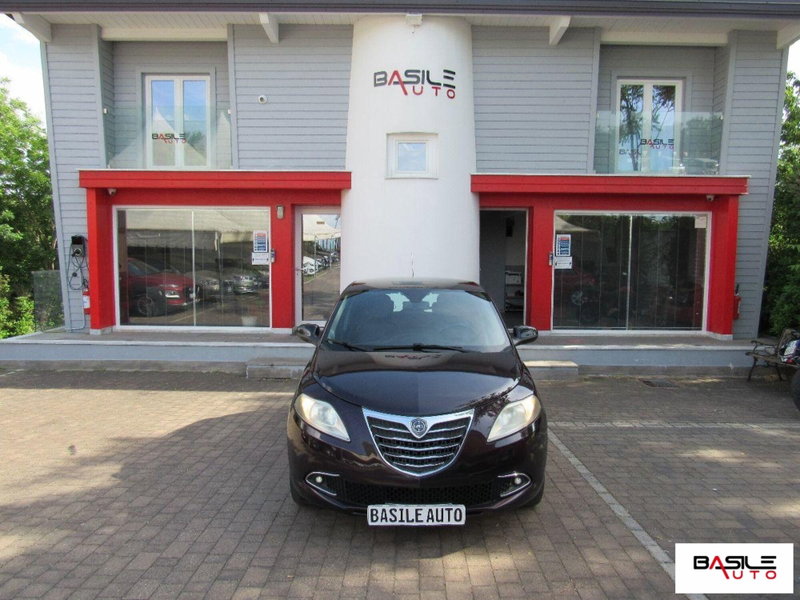 Lancia Ypsilon 1.2 69 CV 5 porte Gold