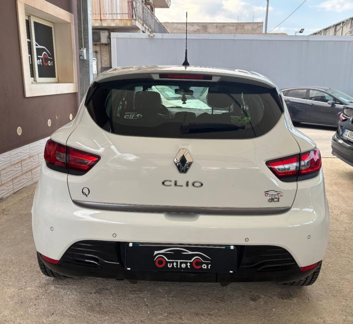 Renault Clio 1.5 dCi 8V 75CV 5 porte Costume National (6)