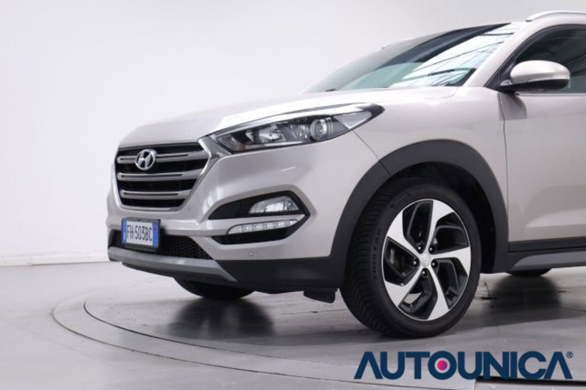 Hyundai Tucson 1.7 CRDi DCT XPossible (11)