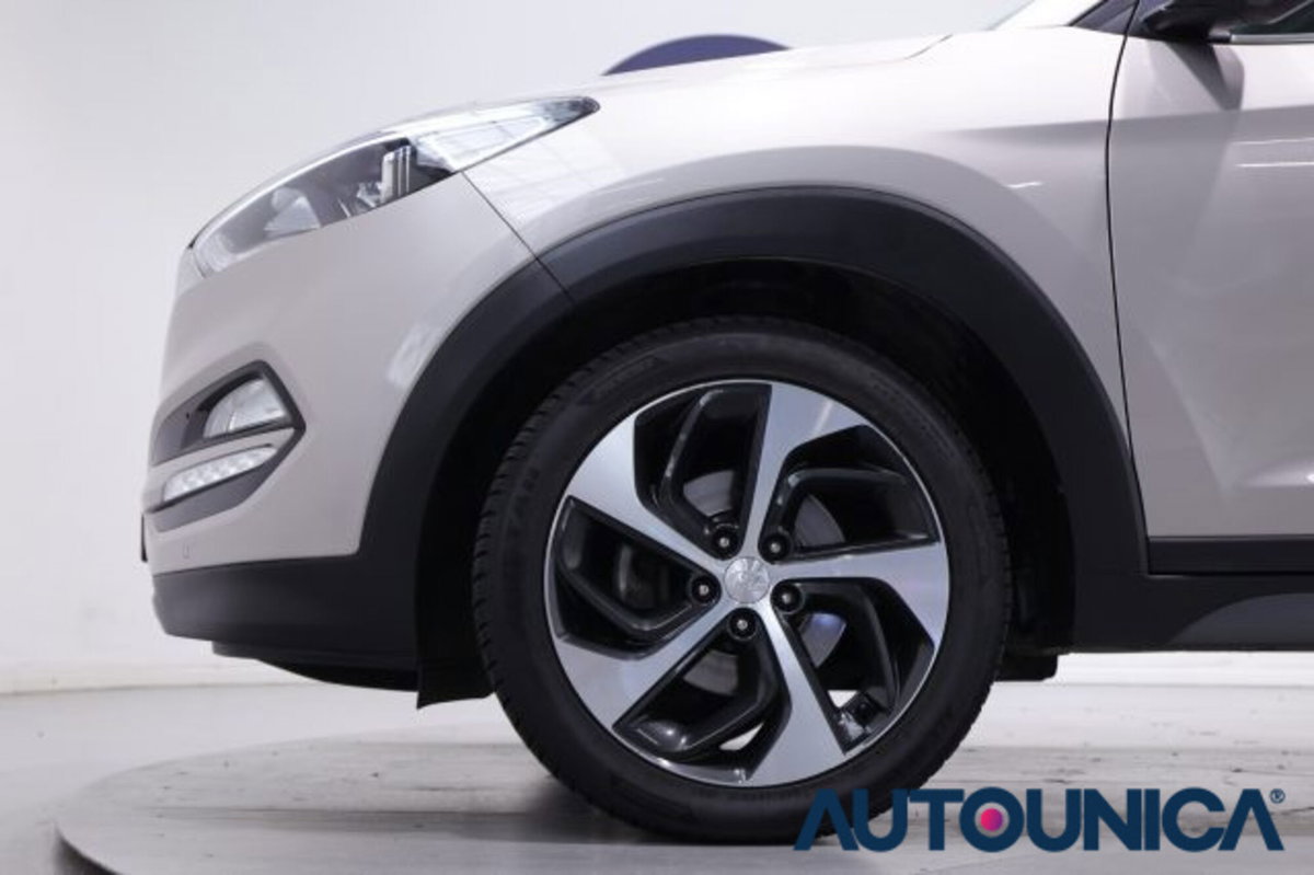 Hyundai Tucson 1.7 CRDi DCT XPossible (17)