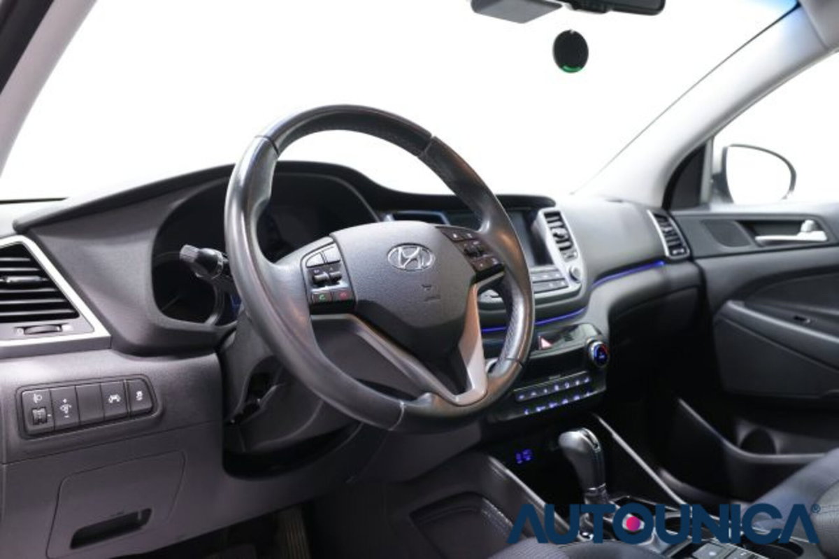 Hyundai Tucson 1.7 CRDi DCT XPossible (5)