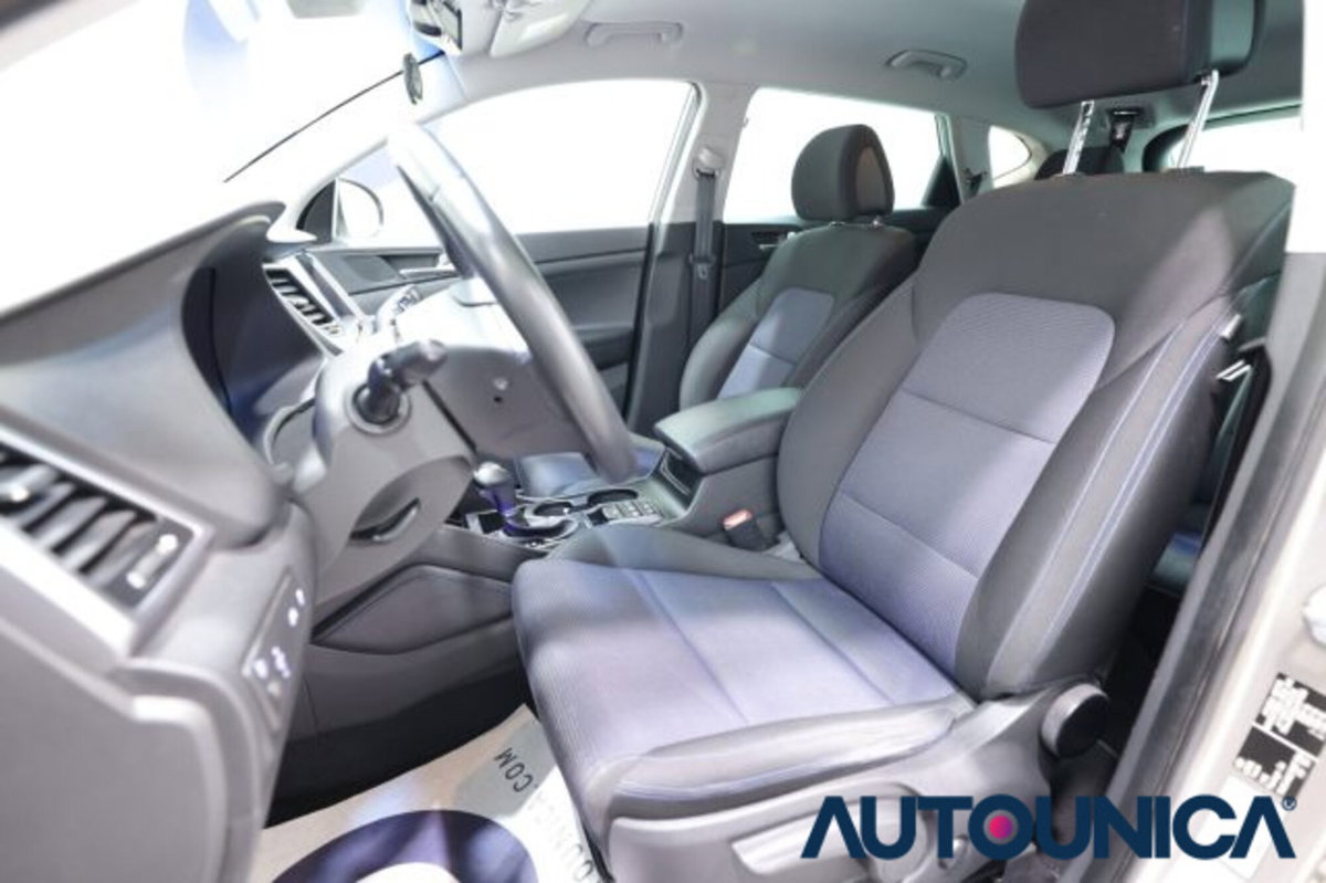 Hyundai Tucson 1.7 CRDi DCT XPossible (6)