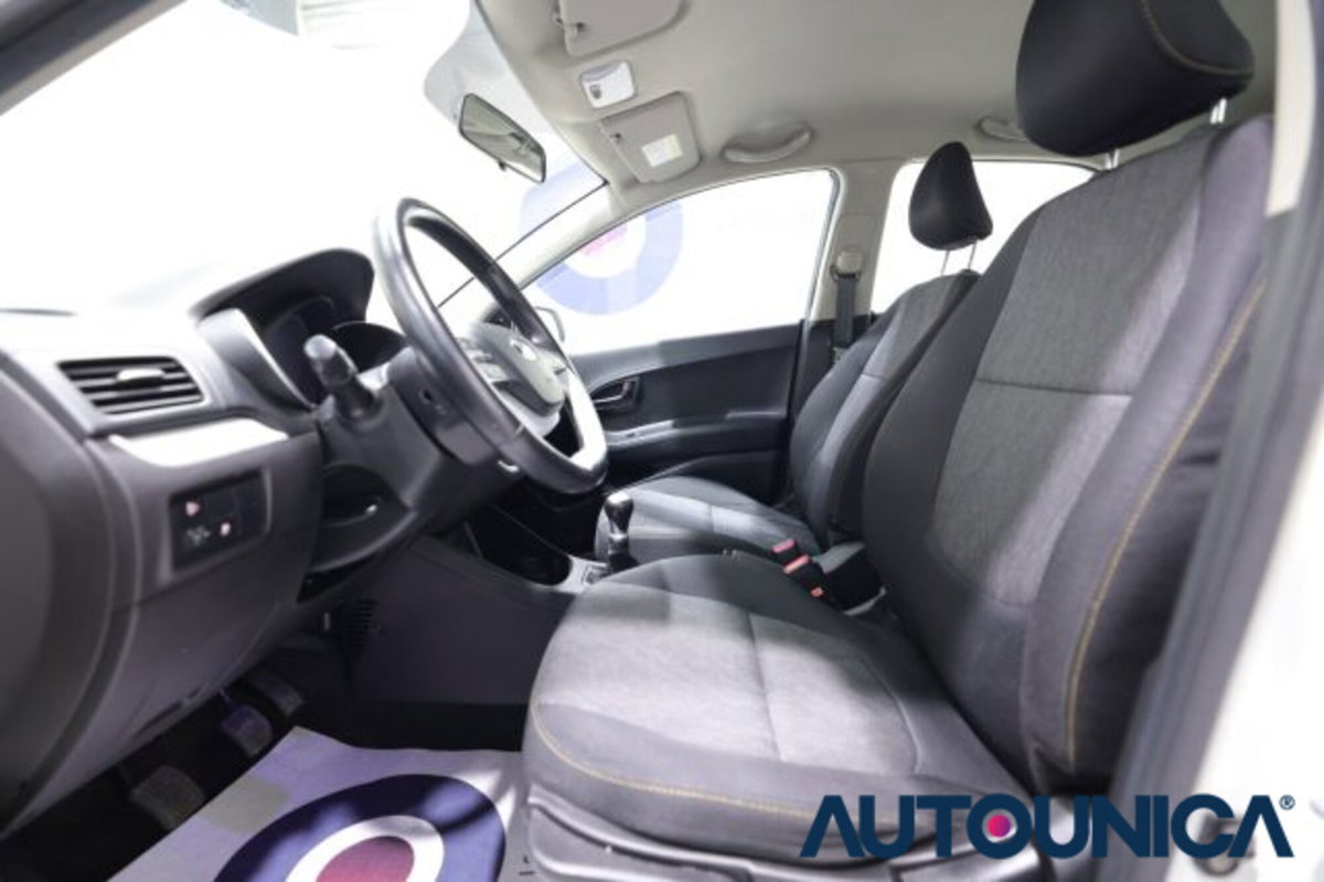 Kia Picanto 1.0 12V 5 porte AMT Style (19)