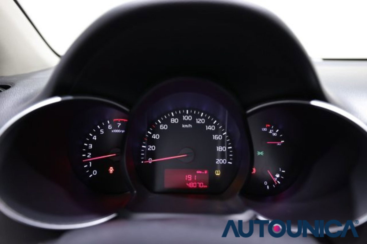 Kia Picanto 1.0 12V 5 porte AMT Style (8)