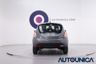 Lancia Ypsilon 1.0 FireFly 5 porte S&S Hybrid Ecochic Silver (15)