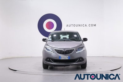 Lancia Ypsilon 1.0 FireFly 5 porte S&S Hybrid Ecochic Silver (2)