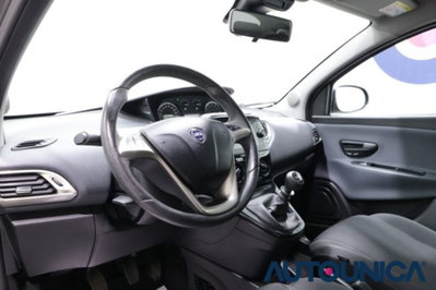 Lancia Ypsilon 1.0 FireFly 5 porte S&S Hybrid Ecochic Silver (5)