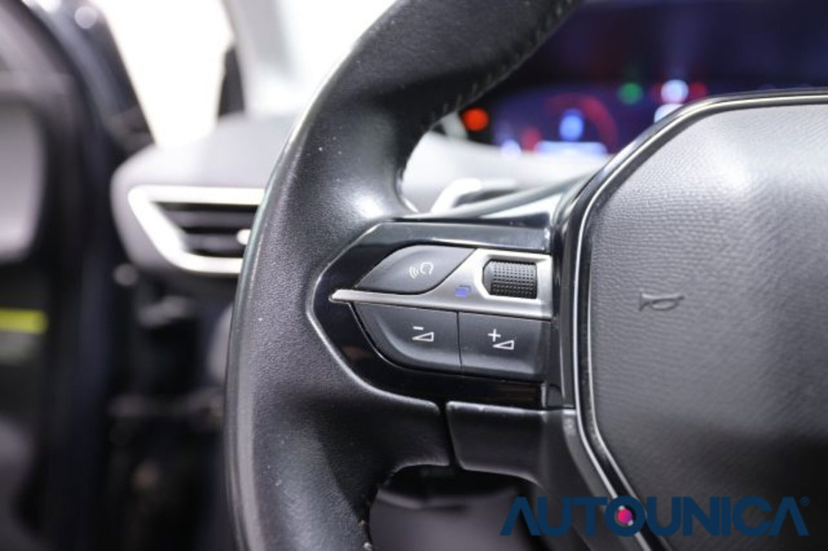 Peugeot 3008 BlueHDi 130 S&S EAT8 Allure Pack (20)