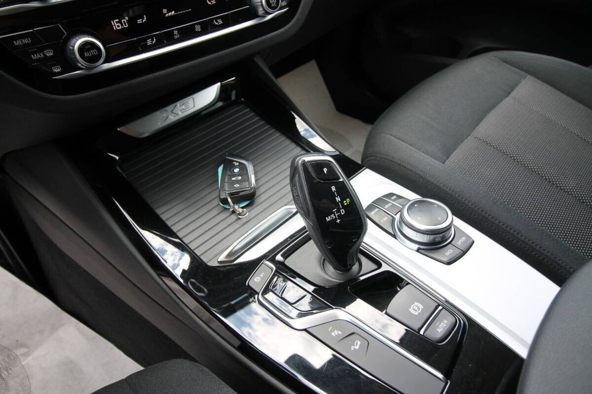 BMW X3 xDrive20d Business Advantage (12)