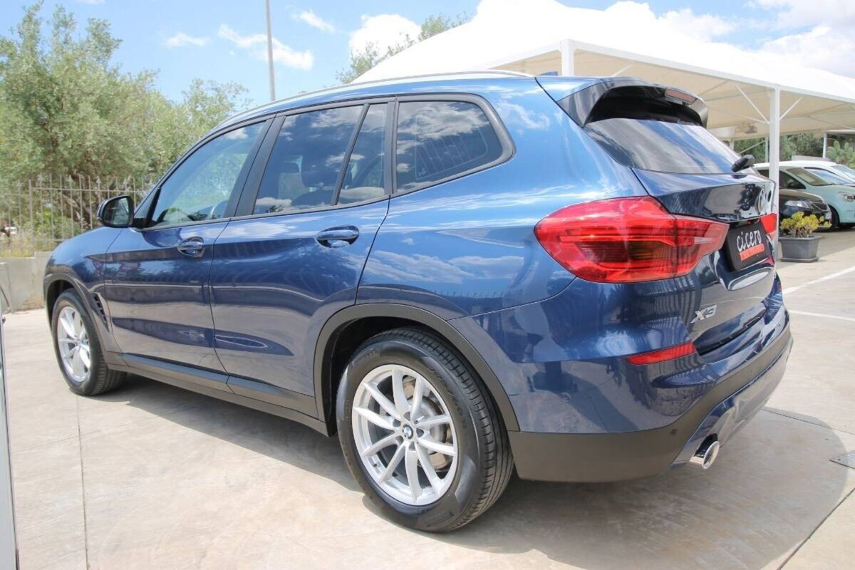 BMW X3 xDrive20d Business Advantage (4)
