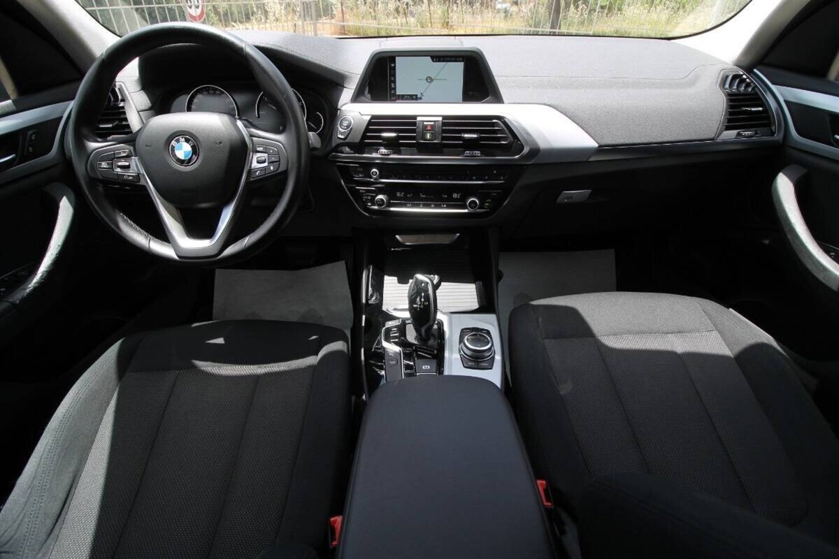 BMW X3 xDrive20d Business Advantage (8)