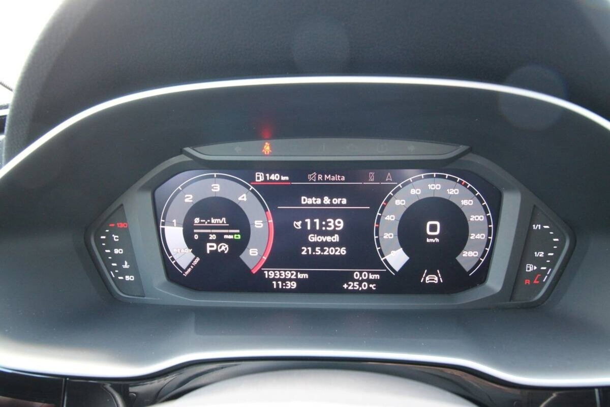 Audi Q3 35 TDI quattro S tronic Business (10)