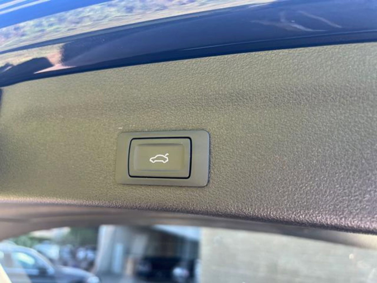 Audi A6 Avant 40 2.0 TDI S tronic Business Sport (13)