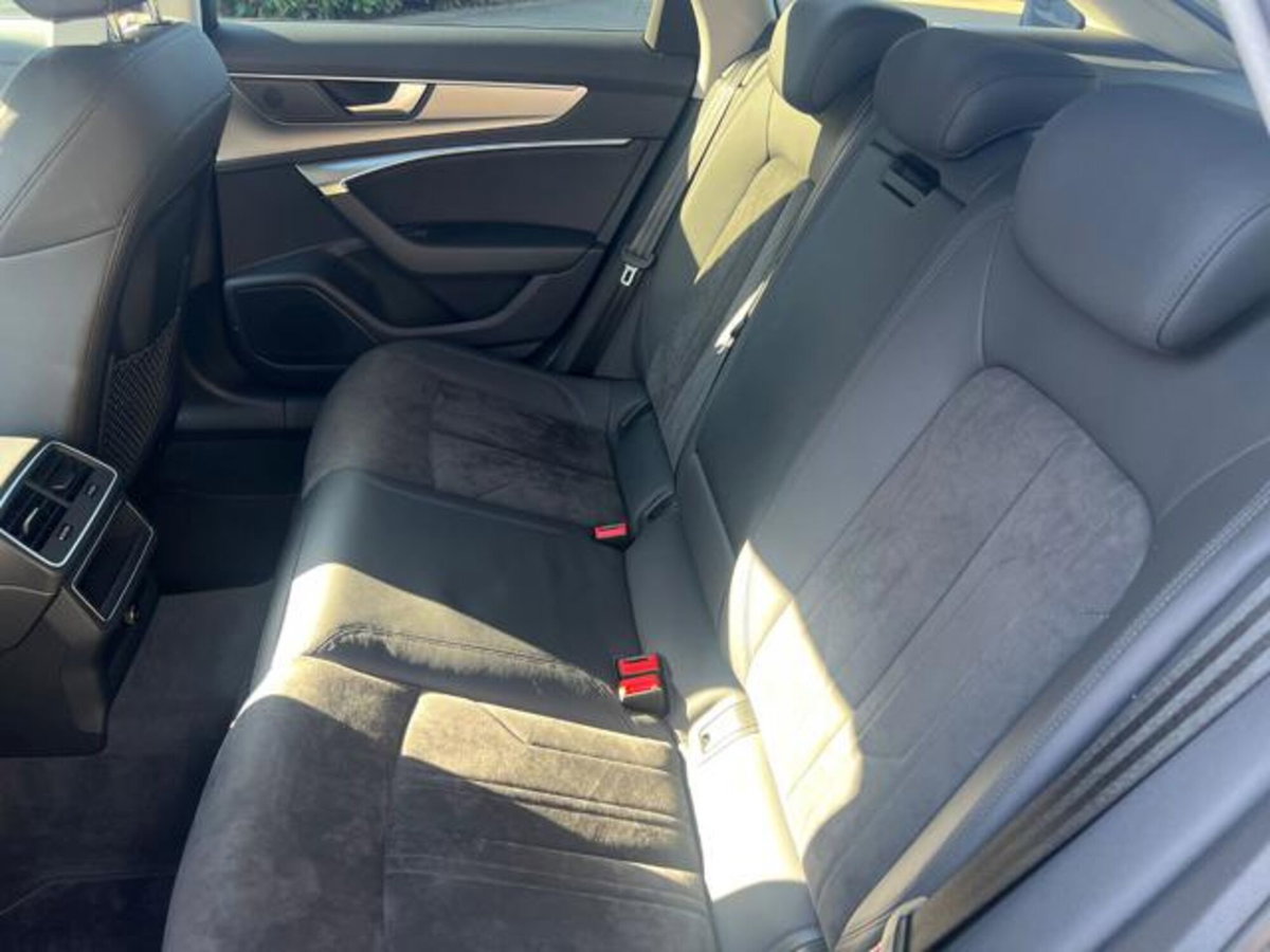 Audi A6 Avant 40 2.0 TDI S tronic Business Sport (6)