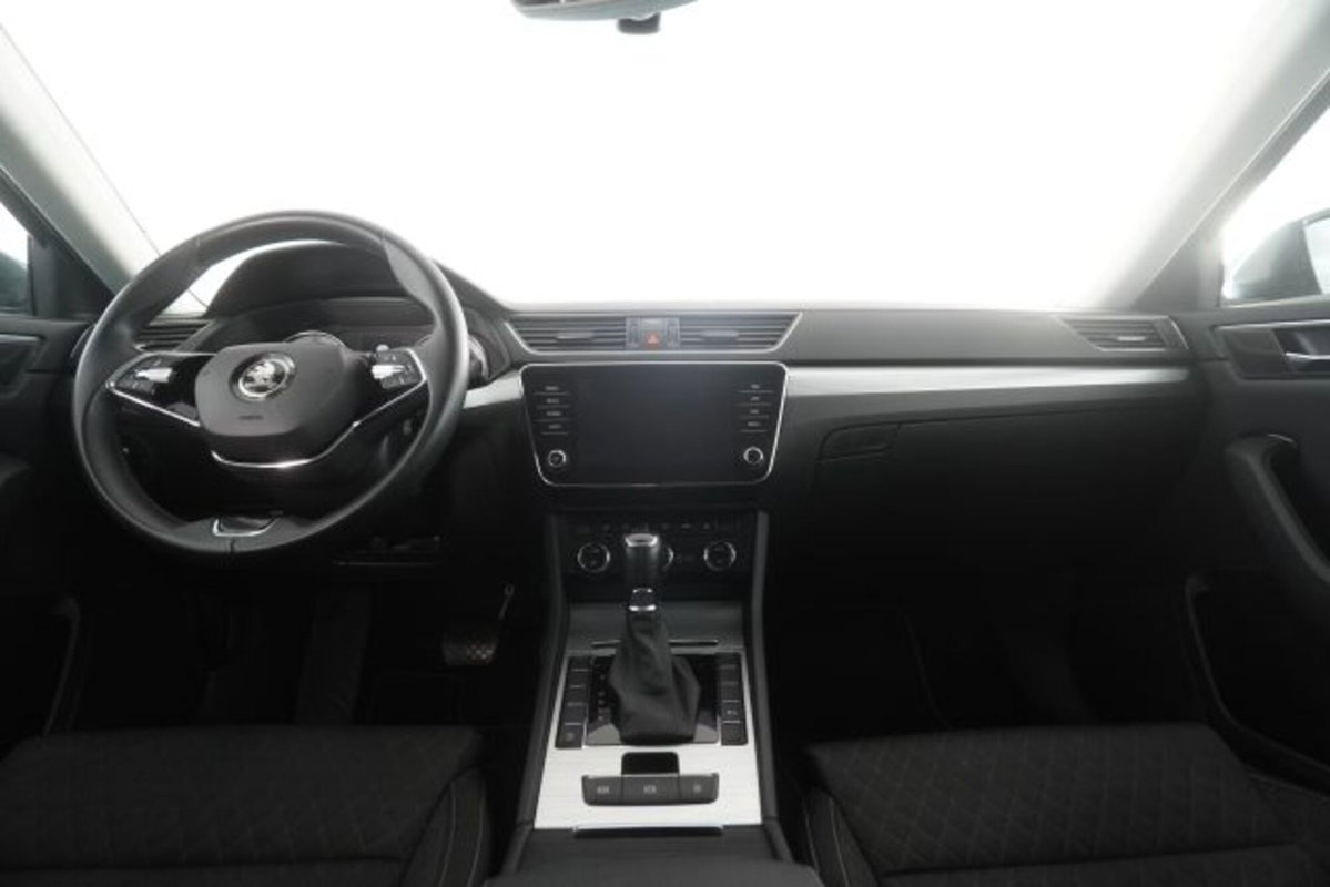 Skoda Superb Station Wagon 1.6 TDI DSG Wagon Ambition (12)