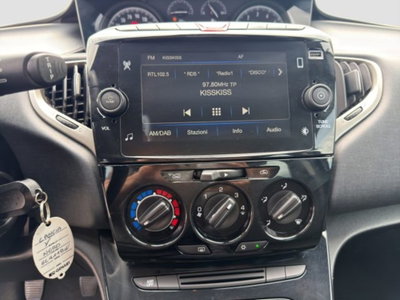 Lancia Ypsilon 1.0 FireFly 5 porte S&S Hybrid Ecochic A. Ferretti (17)