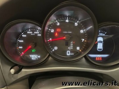 Porsche Macan 2.0 (10)