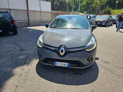 Renault Clio dCi 8V 75 CV 5 porte Moschino Zen (2)