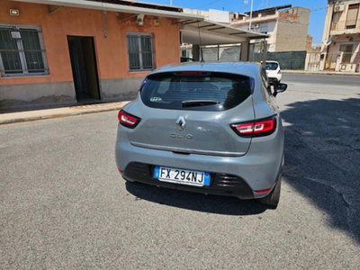 Renault Clio dCi 8V 75 CV 5 porte Moschino Zen (6)