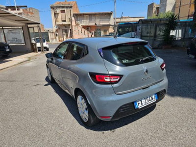 Renault Clio dCi 8V 75 CV 5 porte Moschino Zen (7)