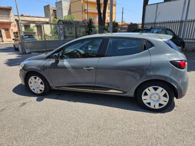 Renault Clio dCi 8V 75 CV 5 porte Moschino Zen (8)