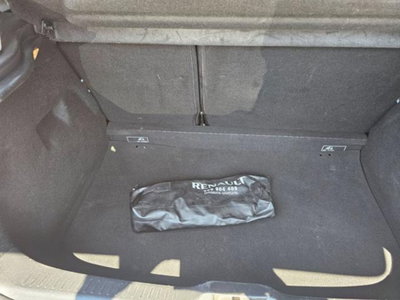 Renault Clio dCi 8V 75 CV 5 porte Moschino Zen (9)