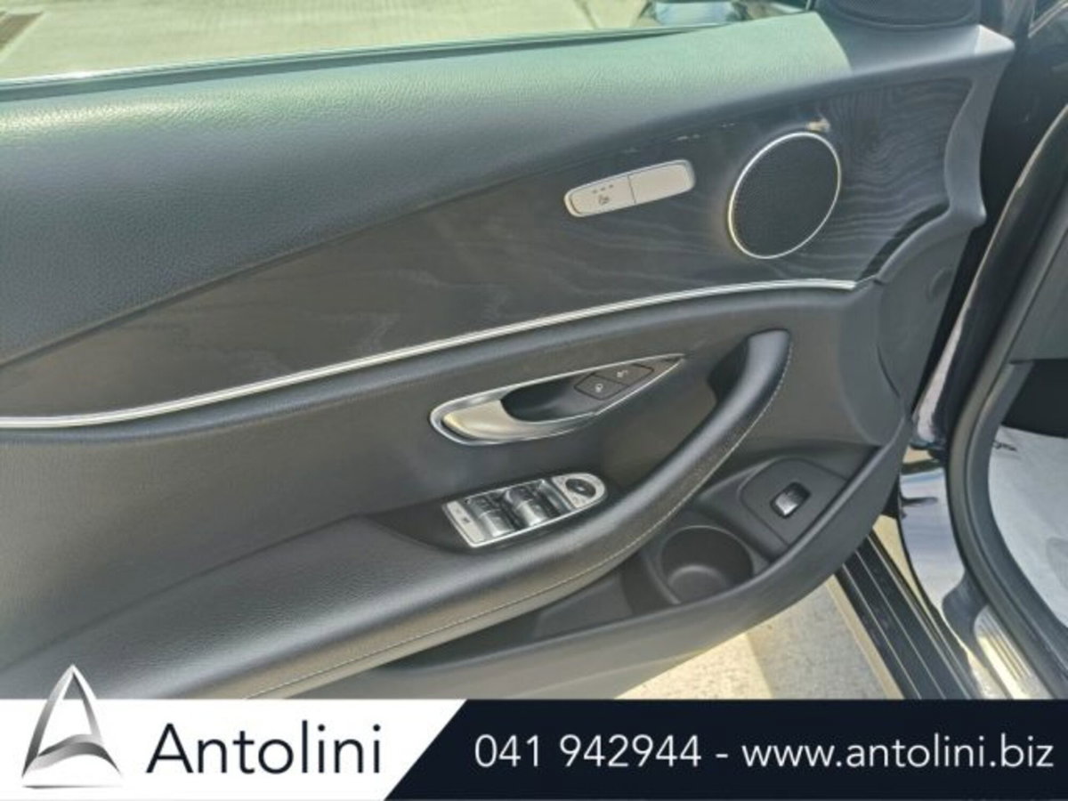 Mercedes-Benz Classe E 220 d 4Matic Auto Sport (9)