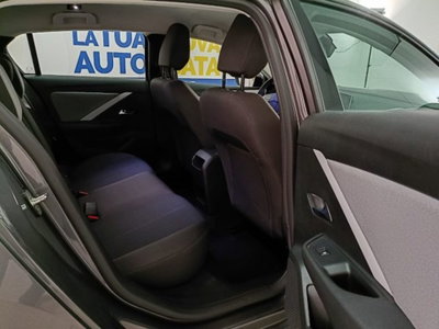 Opel Astra 1.2 t Edition s&s 110cv (12)
