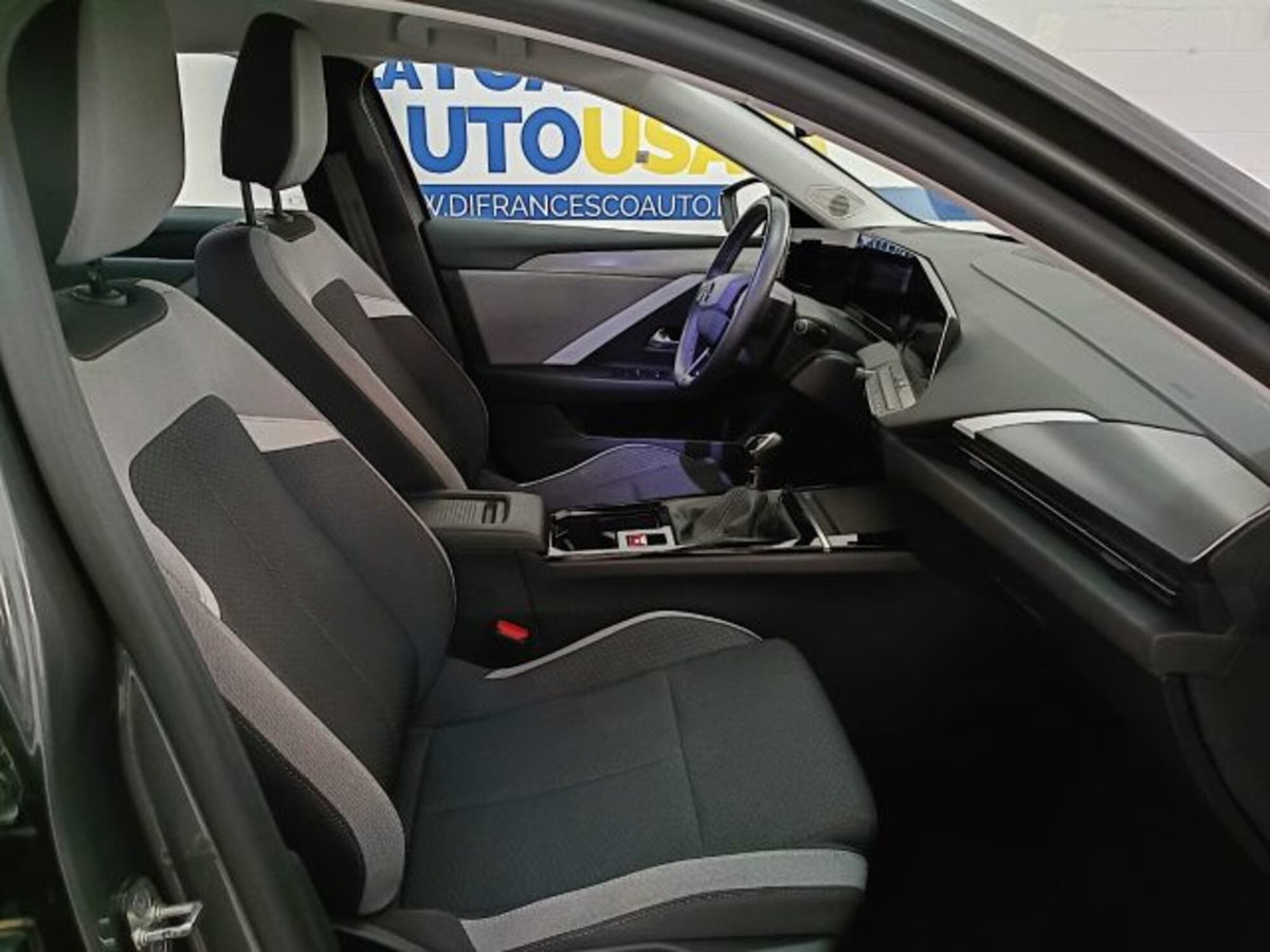Opel Astra 1.2 t Edition s&s 110cv (15)