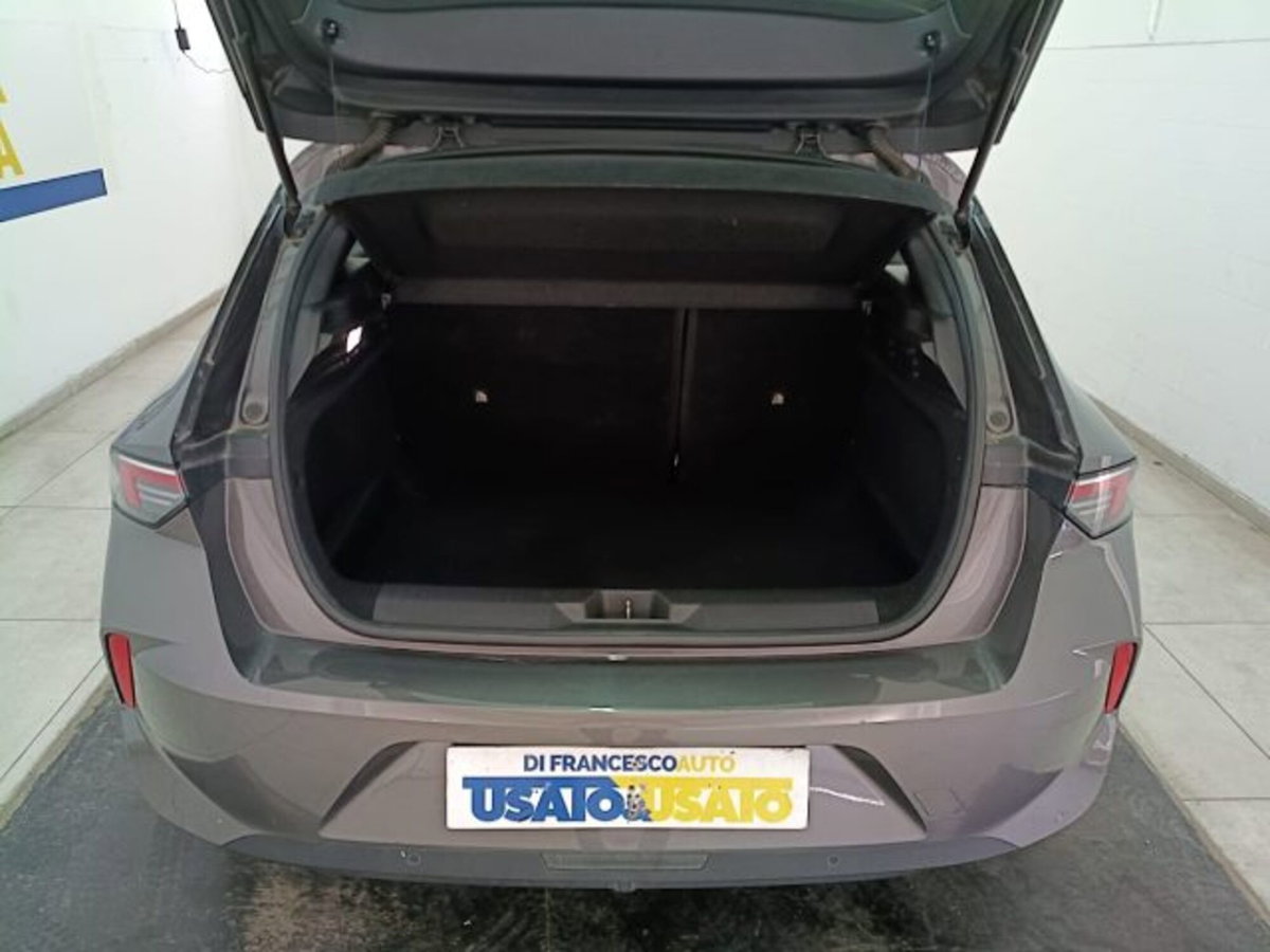 Opel Astra 1.2 t Edition s&s 110cv (16)