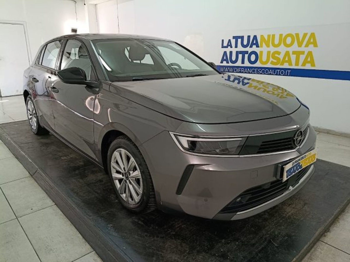 Opel Astra 1.2 t Edition s&s 110cv (2)