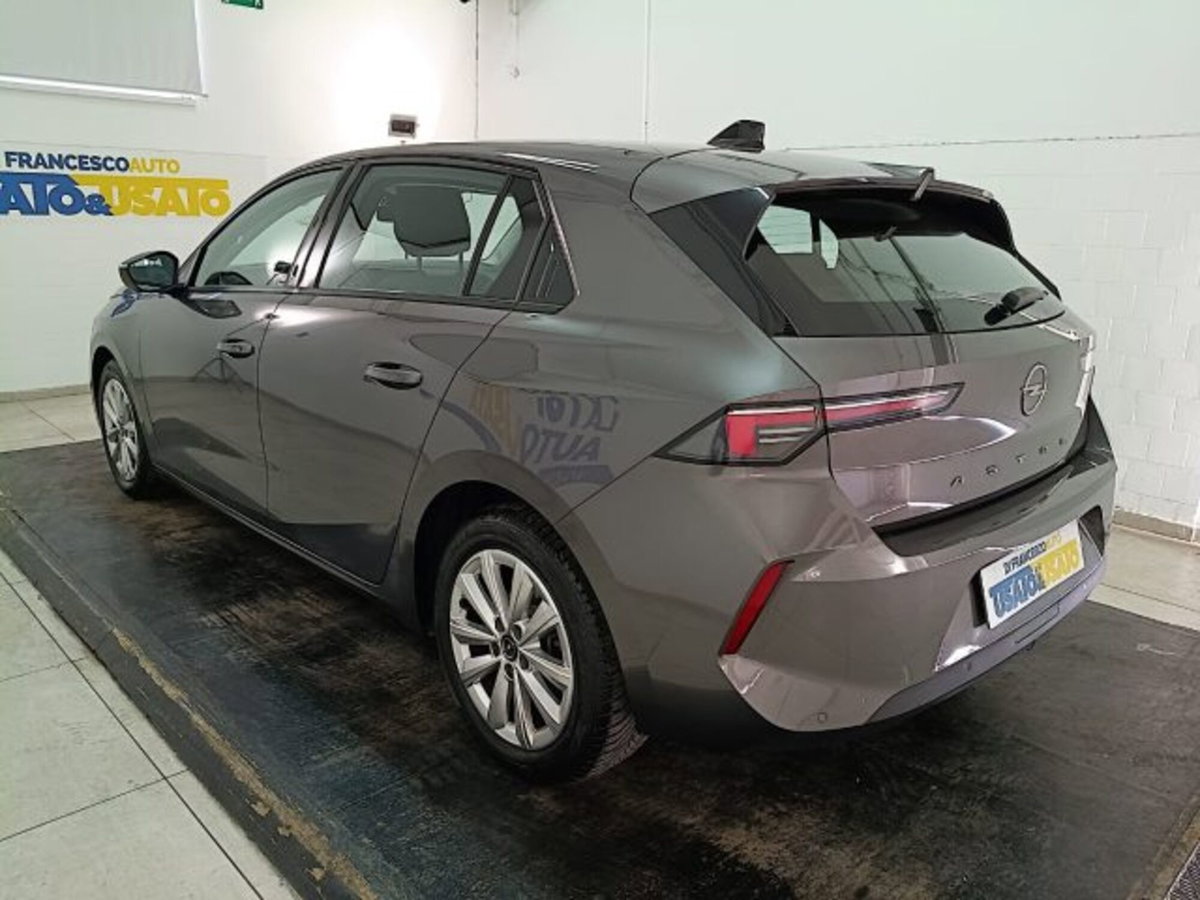 Opel Astra 1.2 t Edition s&s 110cv (4)