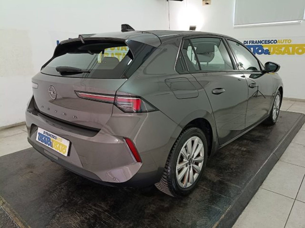 Opel Astra 1.2 t Edition s&s 110cv (5)
