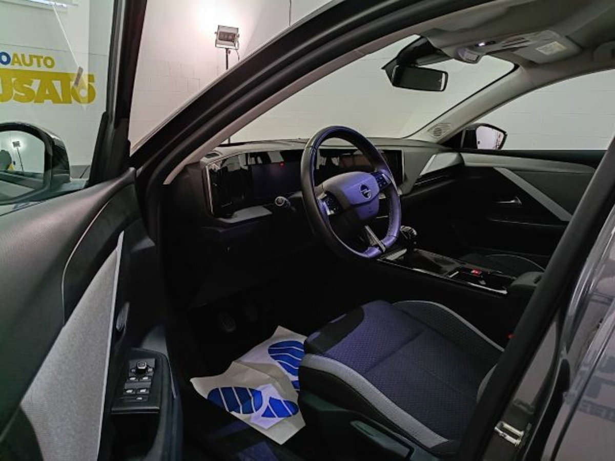 Opel Astra 1.2 t Edition s&s 110cv (7)