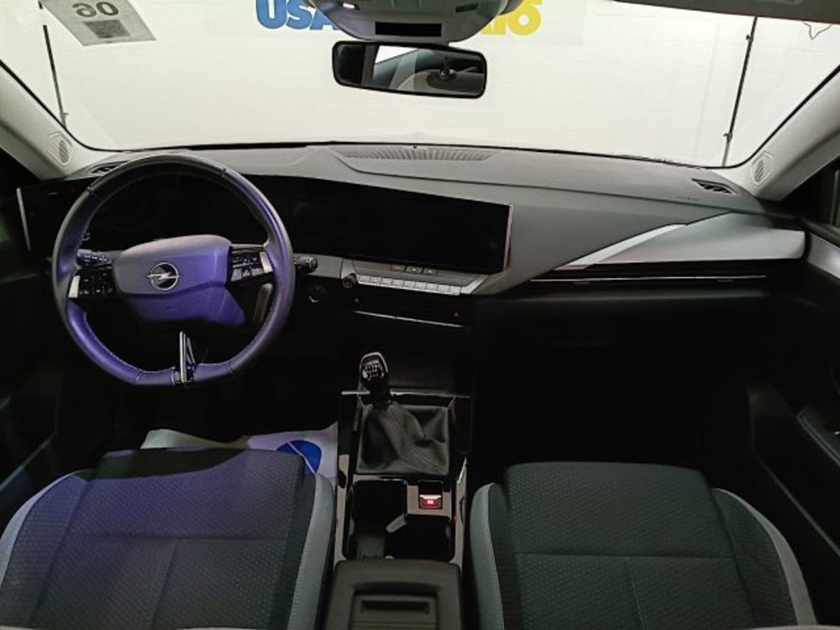 Opel Astra 1.2 t Edition s&s 110cv (9)
