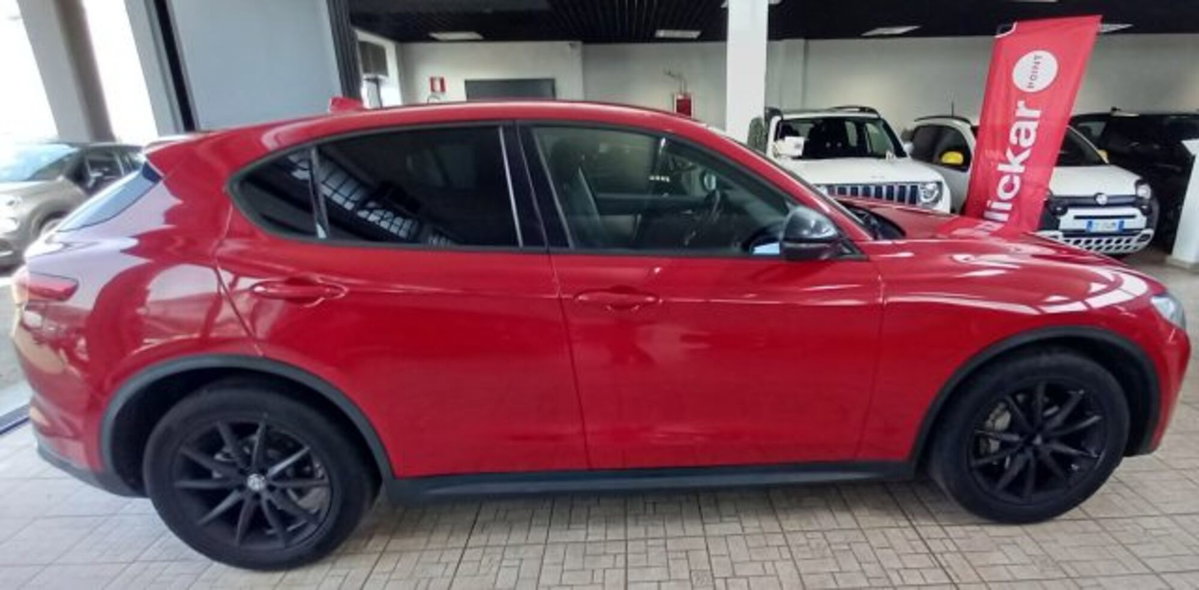 Alfa Romeo Stelvio Stelvio 2.2 Turbodiesel 160 CV AT8 RWD Super Business (2)