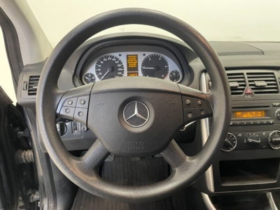 Mercedes-Benz Classe B 180 CDI (13)