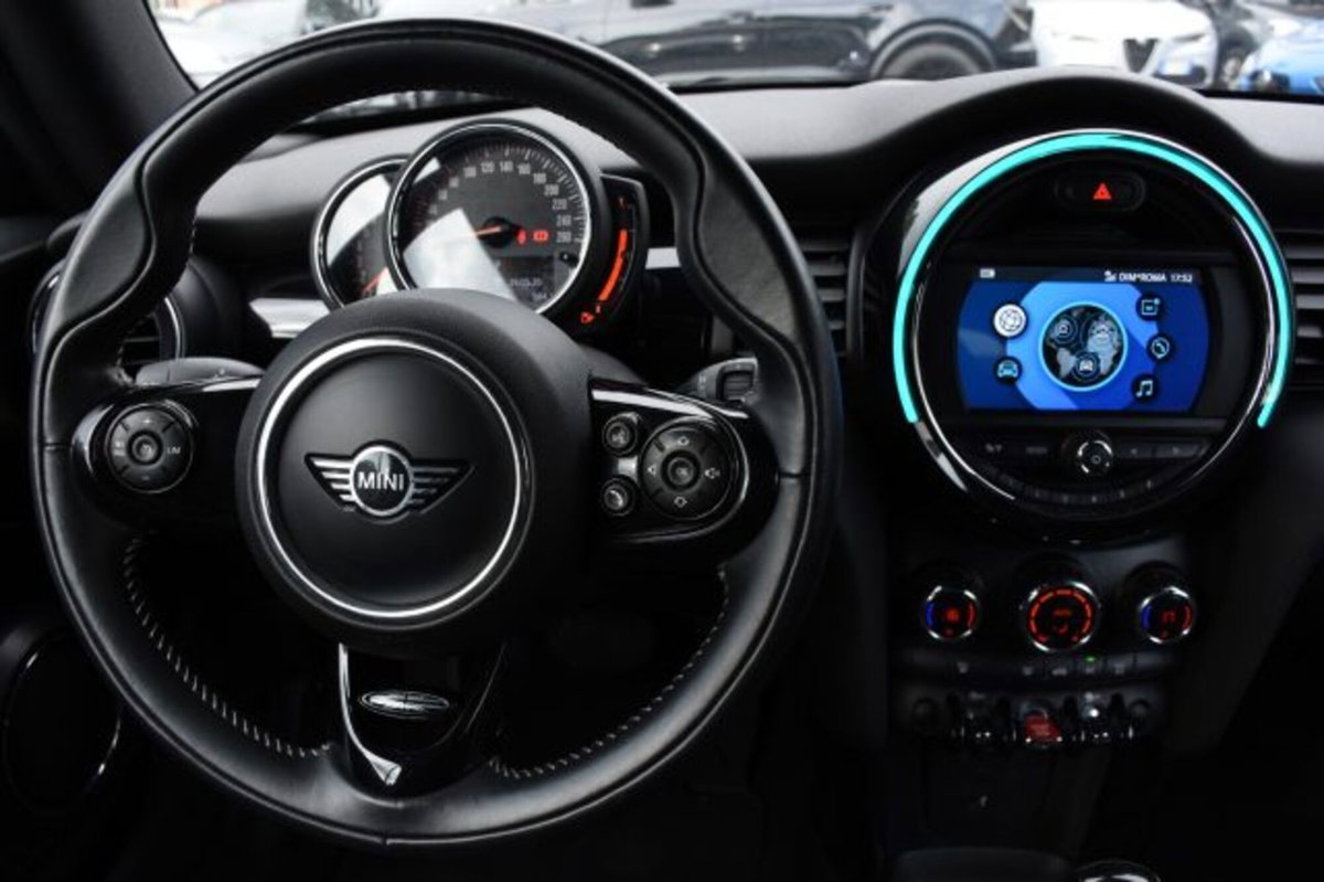 MINI Mini Cabrio 1.5 Cooper Cabrio (10)