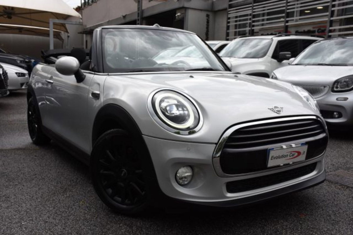 MINI Mini Cabrio 1.5 Cooper Cabrio (2)