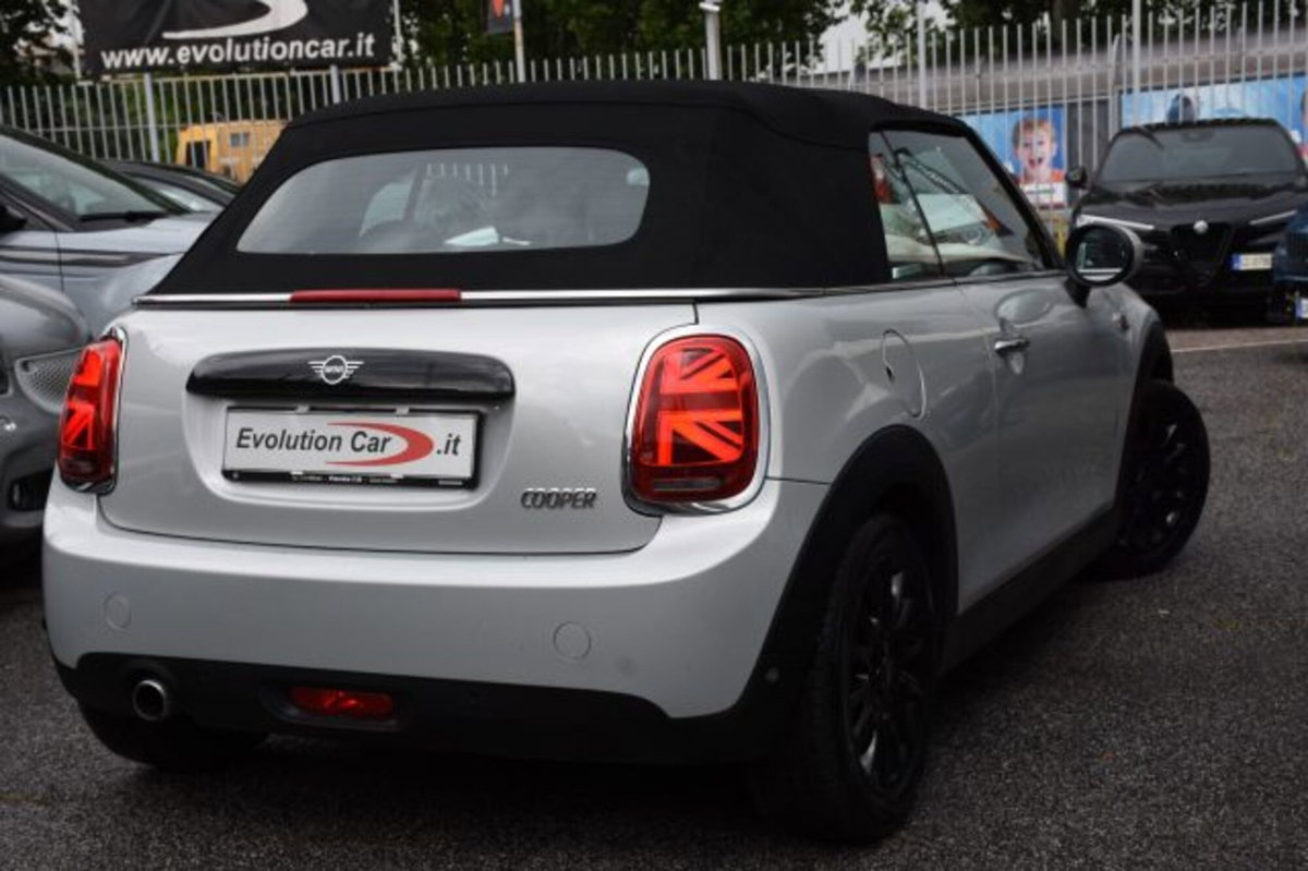 MINI Mini Cabrio 1.5 Cooper Cabrio (3)