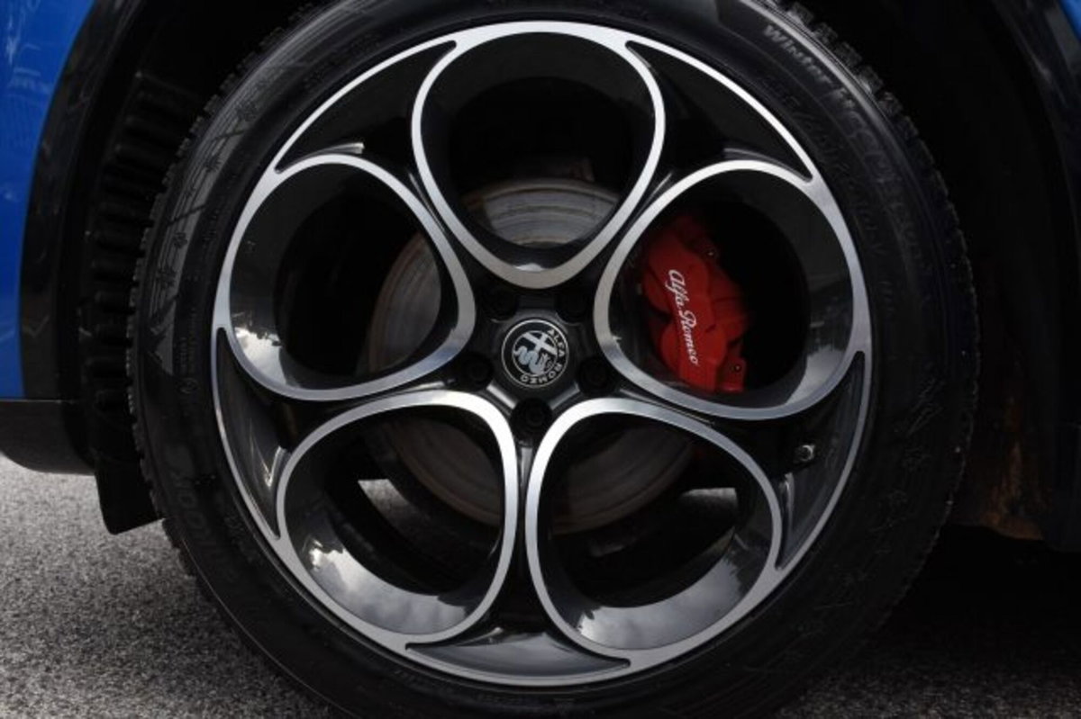 Alfa Romeo Stelvio Stelvio 2.2 Turbodiesel 210 CV AT8 Q4 Veloce (16)