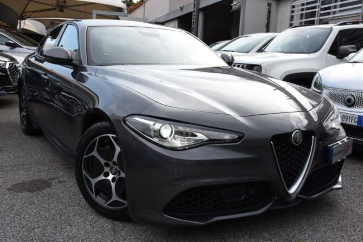 Alfa Romeo Giulia 2.2 Turbodiesel 190 CV AT8 Super (2)