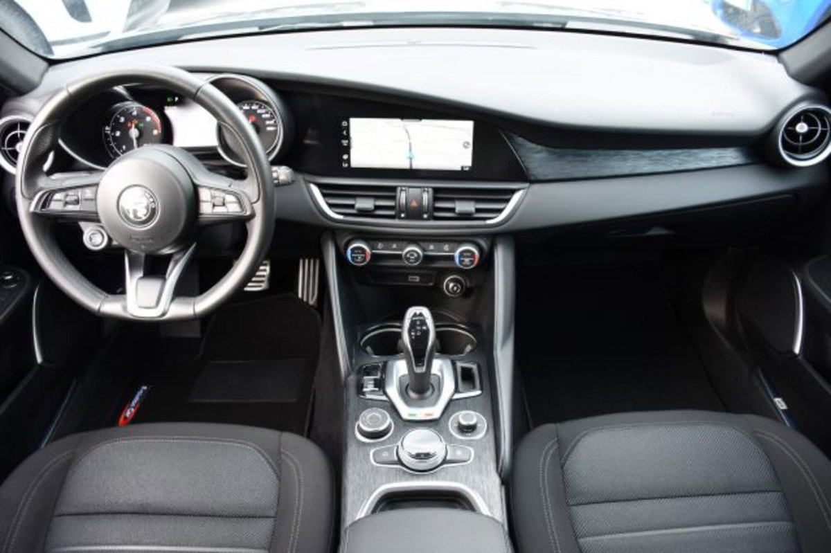 Alfa Romeo Giulia 2.2 Turbodiesel 190 CV AT8 Super (8)