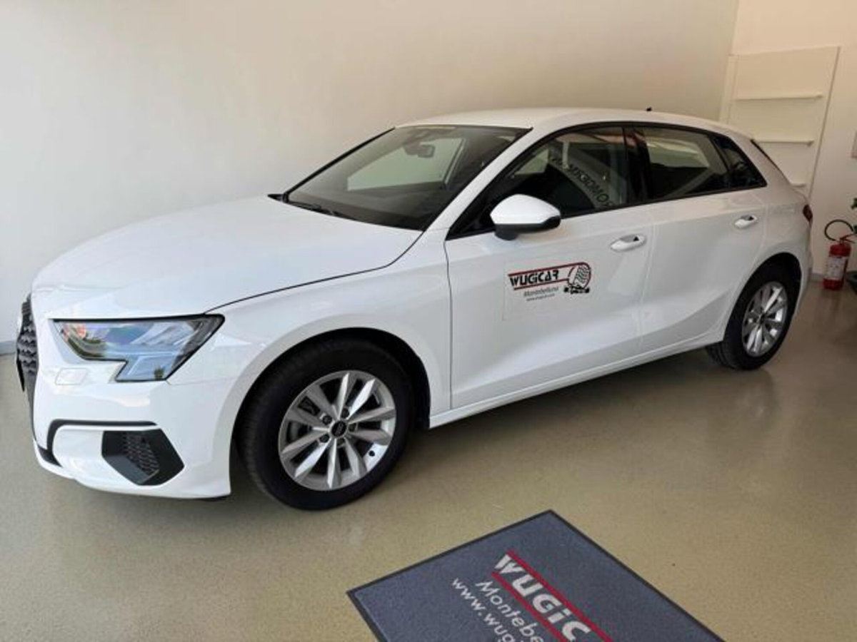Audi A3 Sportback 30 TFSI S tronic Business (2)