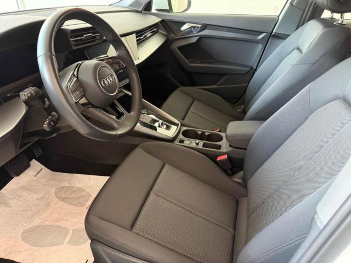 Audi A3 Sportback 30 TFSI S tronic Business (5)