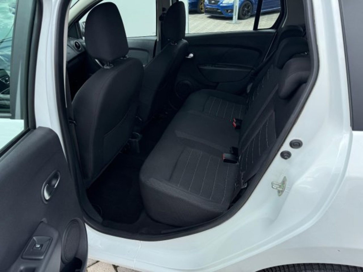 Dacia Logan MCV 1.0 TCe 12V 100CV ECO-G 15th Anniversary (10)
